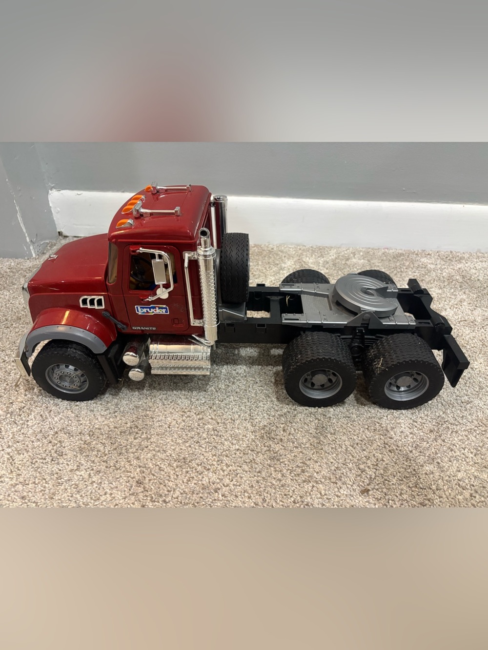 BRUDER Red Mack Granite Truck Semi Loader Tractor 1:16 2007 Made In Germany